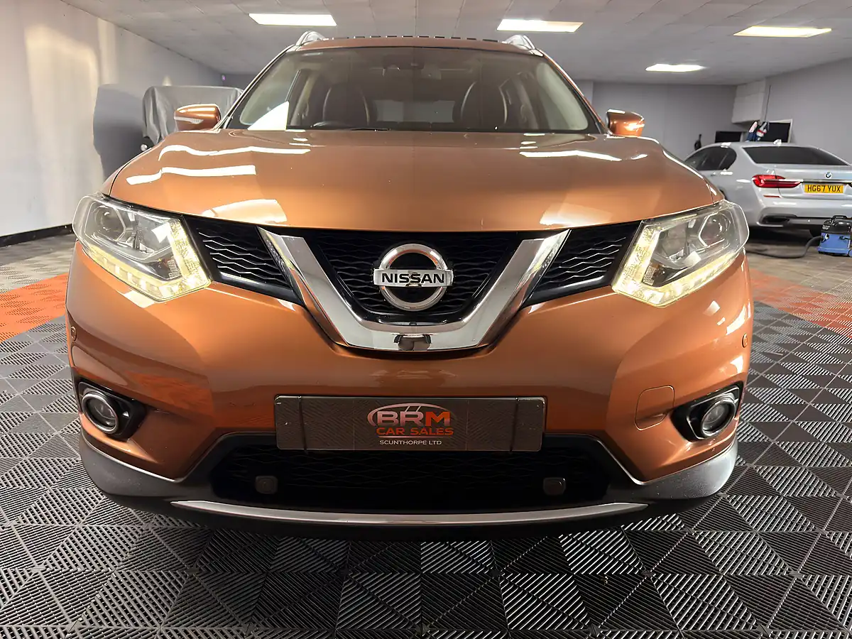 Used 2014 Nissan X-Trail Tekna Orange Metallic - Interior and Exterior details 2