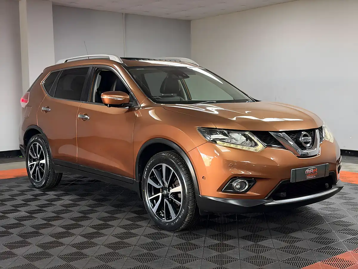 Used 2014 Nissan X-Trail Tekna Orange Metallic - Interior and Exterior details 5