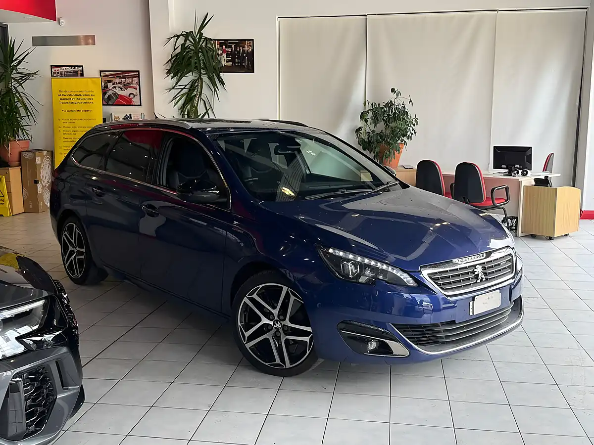Used 2014 Peugeot 1007 Estate Import Blue - Interior and Exterior details 2