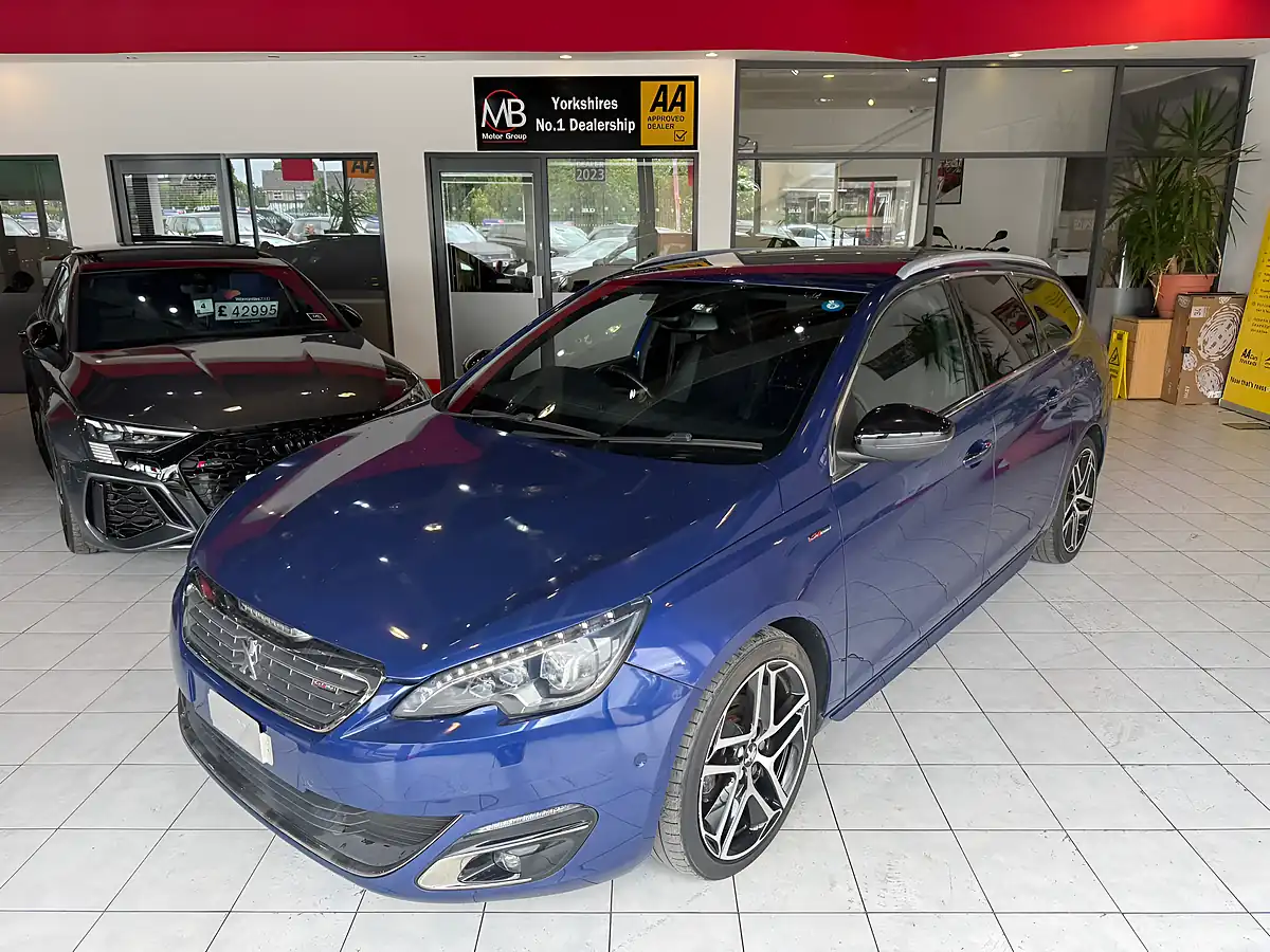 Used 2014 Peugeot 1007 Estate Import Blue - Interior and Exterior details 4