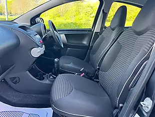 Used 2014 Peugeot 107 Active Grey - Interior and Exterior details 6