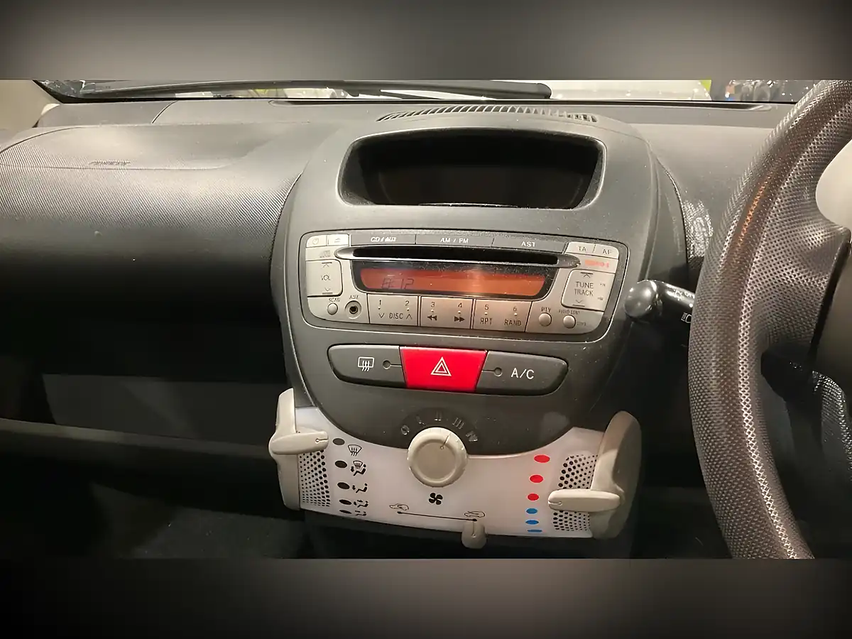 Used 2014 Peugeot 107 Active Red - Interior and Exterior details 9