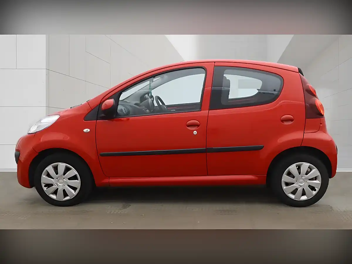Used 2014 Peugeot 107 Active Red - Interior and Exterior details 2