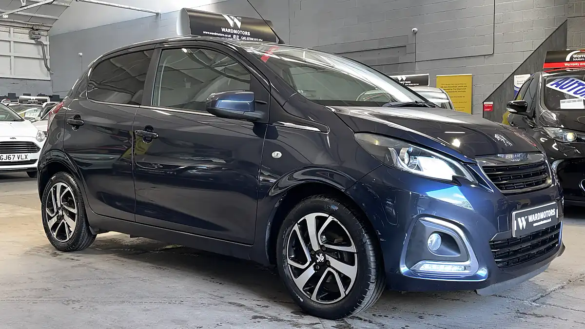 Used 2014 Peugeot 108 Allure Blue Blue - Interior and Exterior details 4