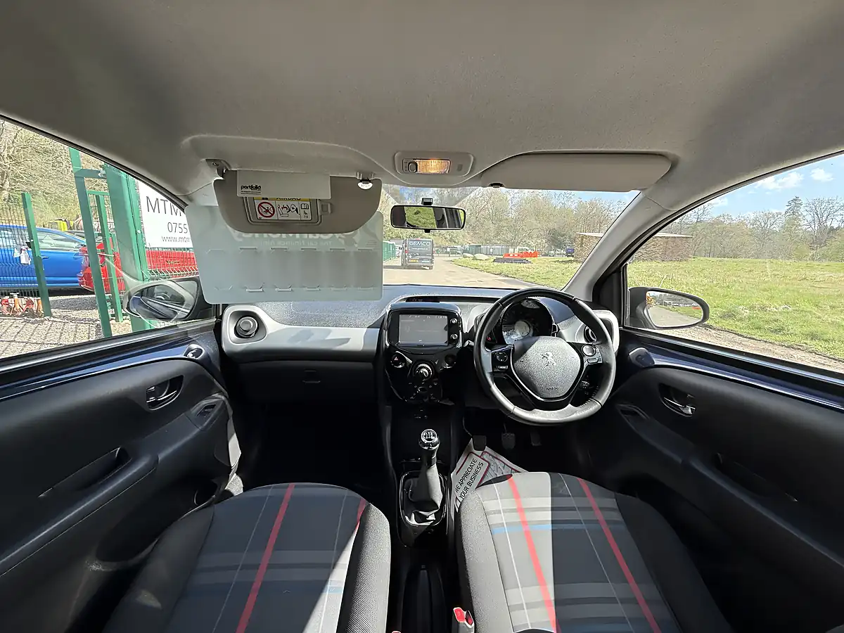 Used 2014 Peugeot 108 Allure Blue - Interior and Exterior details 15