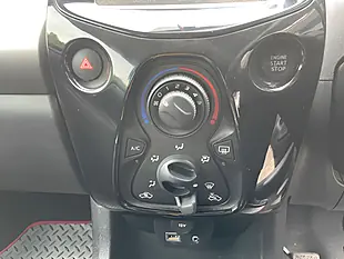 Used 2014 Peugeot 108 Allure Purple - Interior and Exterior details 15