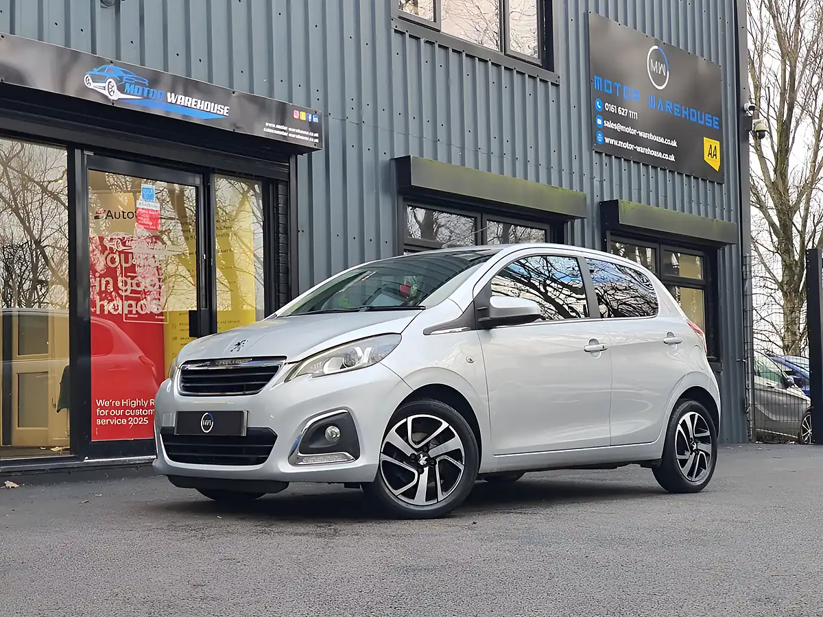 Used 2014 Peugeot 108 Allure Silver - Front View