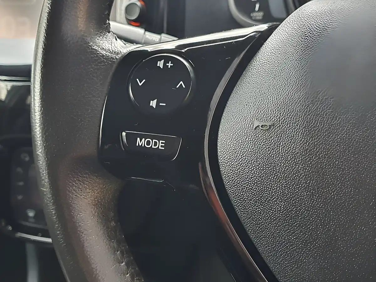 Used 2014 Peugeot 108 Allure Silver - Interior and Exterior details 17