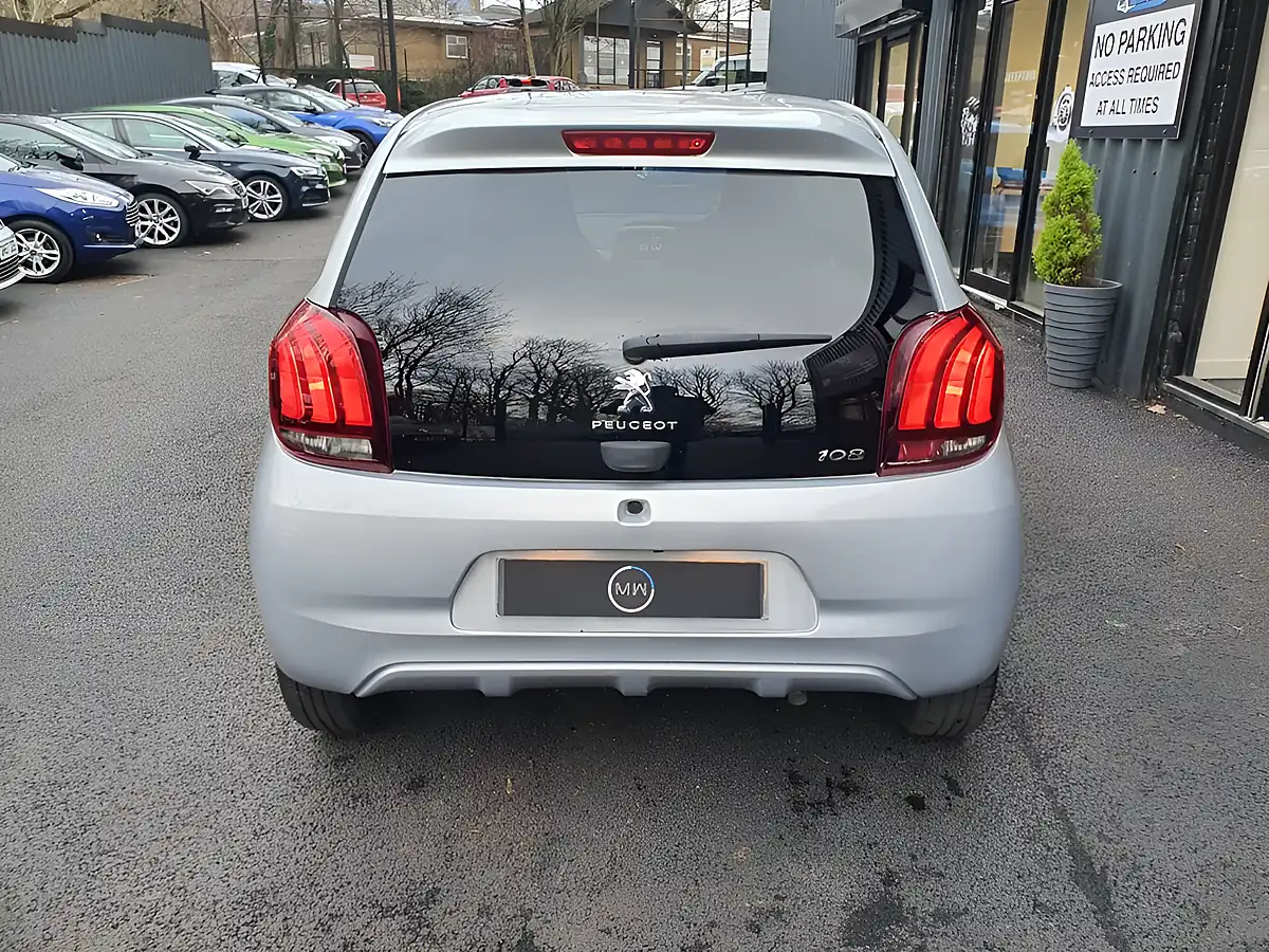 Used 2014 Peugeot 108 Allure Silver - Interior and Exterior details 4
