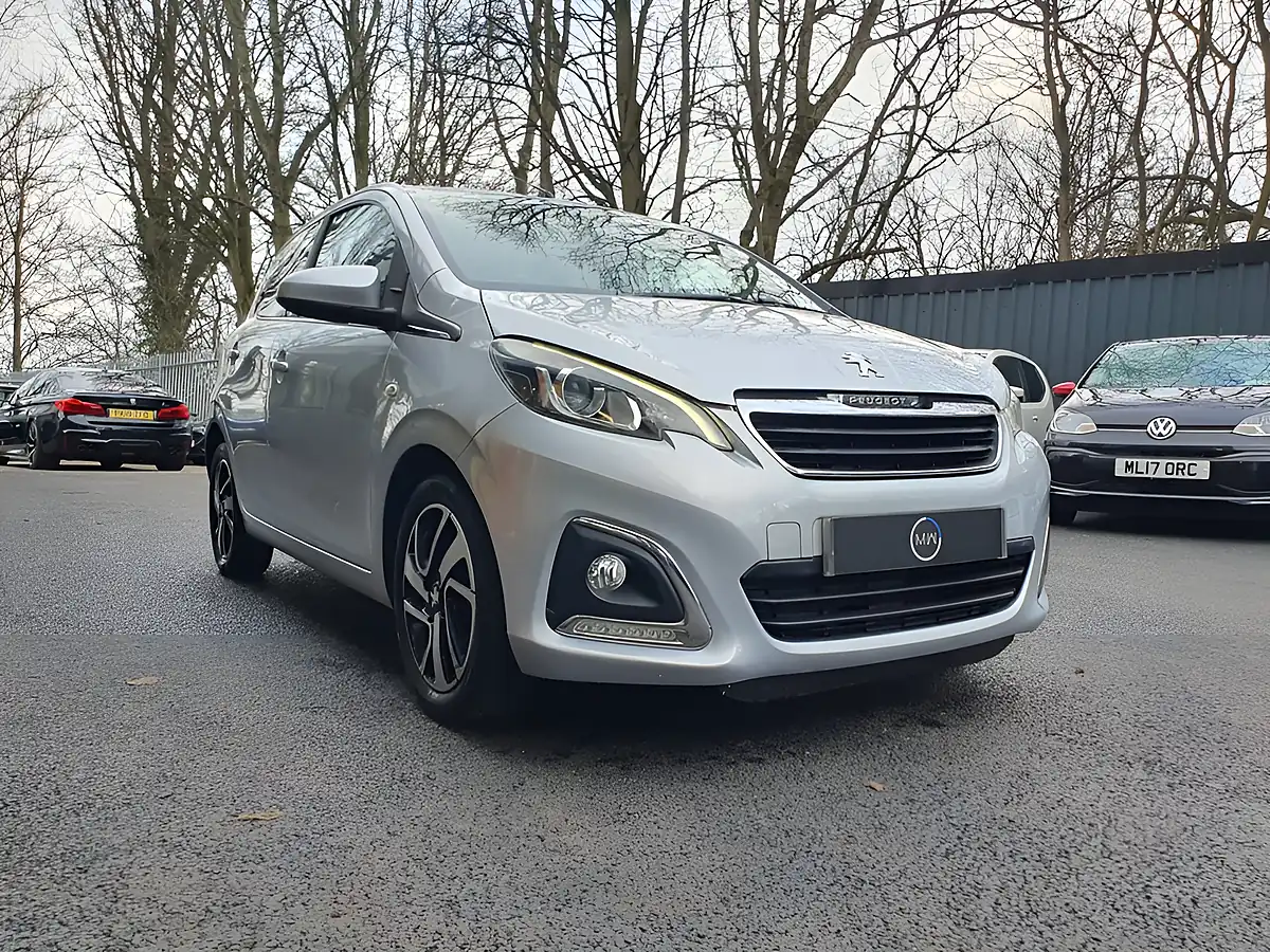 Used 2014 Peugeot 108 Allure Silver - Interior and Exterior details 7