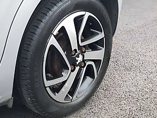 Used 2014 Peugeot 108 Allure Silver - Interior and Exterior details 9
