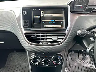 Used 2014 Peugeot 2008 Active Blue - Interior and Exterior details 6