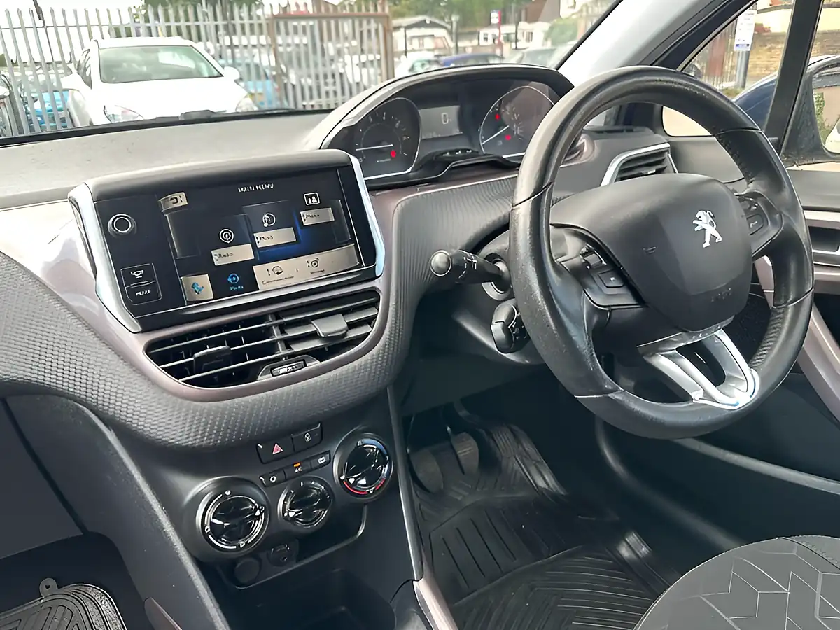 Used 2014 Peugeot 2008 Active Blue - Interior and Exterior details 7