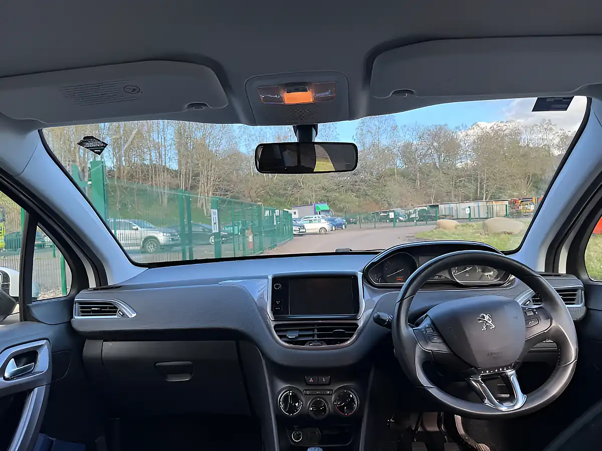 Used 2014 Peugeot 2008 Active White - Interior and Exterior details 11
