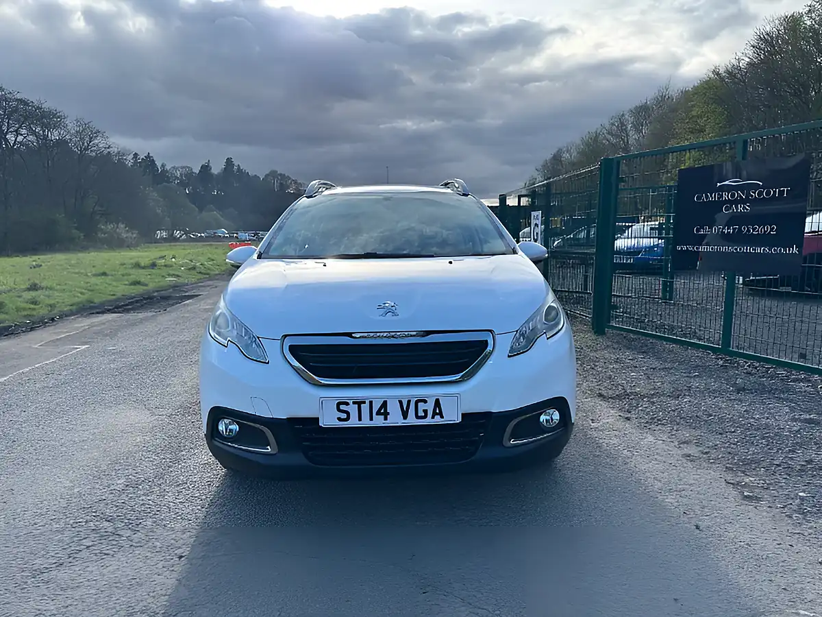 Used 2014 Peugeot 2008 Active White - Interior and Exterior details 3