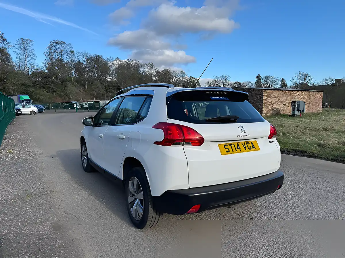 Used 2014 Peugeot 2008 Active White - Interior and Exterior details 6