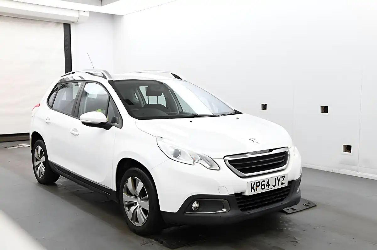 Used 2014 Peugeot 2008 Active White - Front View