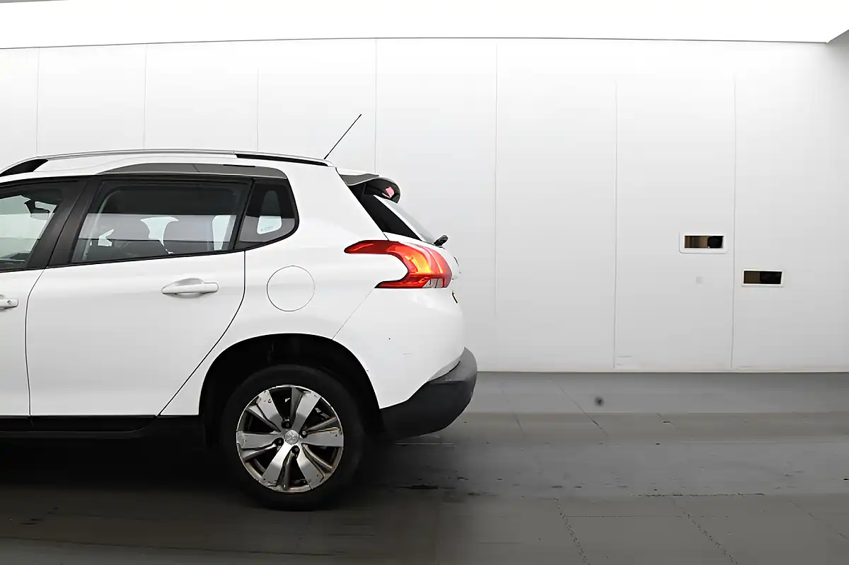 Used 2014 Peugeot 2008 Active White - Interior and Exterior details 10