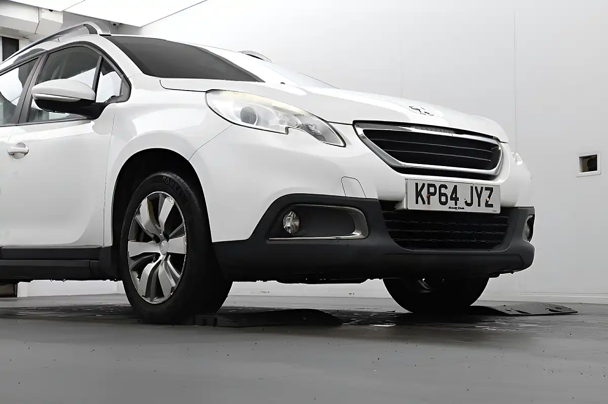 Used 2014 Peugeot 2008 Active White - Interior and Exterior details 11