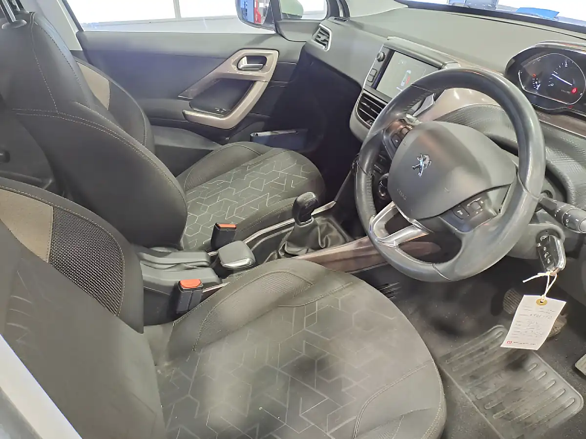 Used 2014 Peugeot 2008 Active White - Interior and Exterior details 17