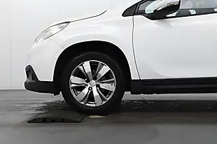 Used 2014 Peugeot 2008 Active White - Interior and Exterior details 9