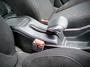 Used 2014 Peugeot 2008 Active White - Interior and Exterior details 12