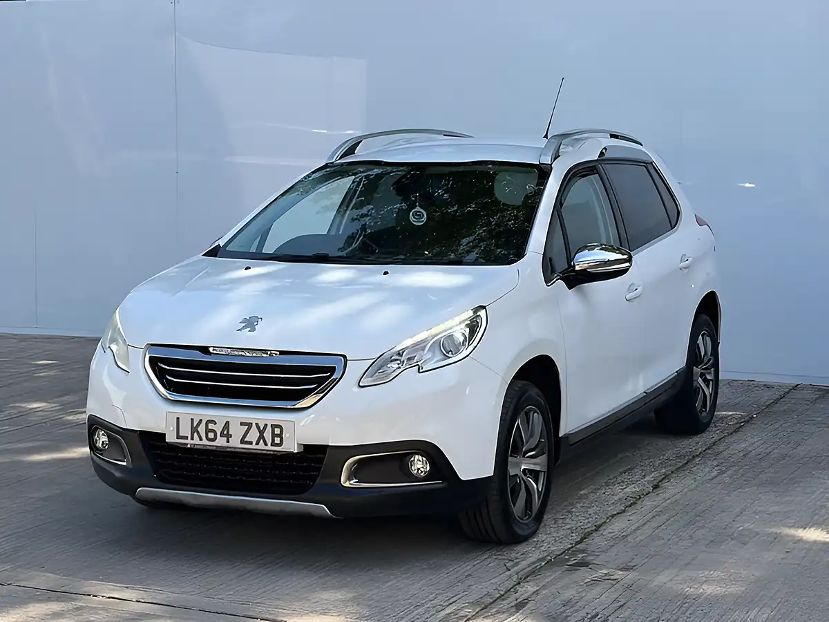 Used 2014 Peugeot 2008 Allure Bianca White - Interior and Exterior details 5