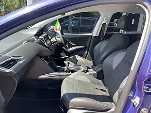 Used 2014 Peugeot 2008 Allure Blue - Interior and Exterior details 14