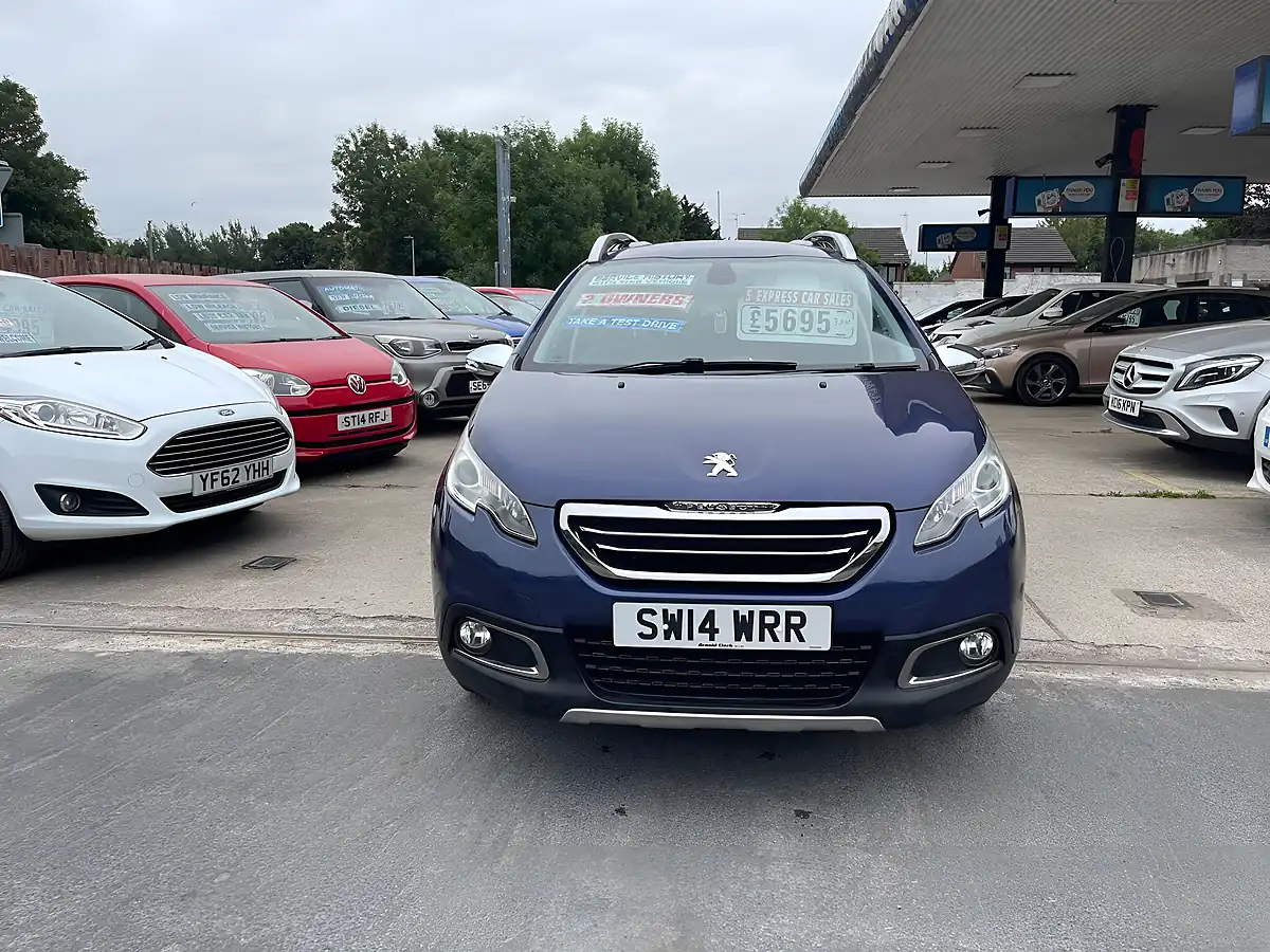 Used 2014 Peugeot 2008 Allure Blue - Interior and Exterior details 10