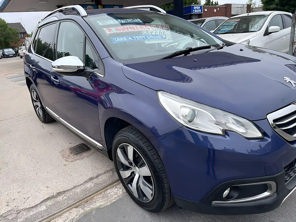 Used 2014 Peugeot 2008 Allure Blue - Interior and Exterior details 18