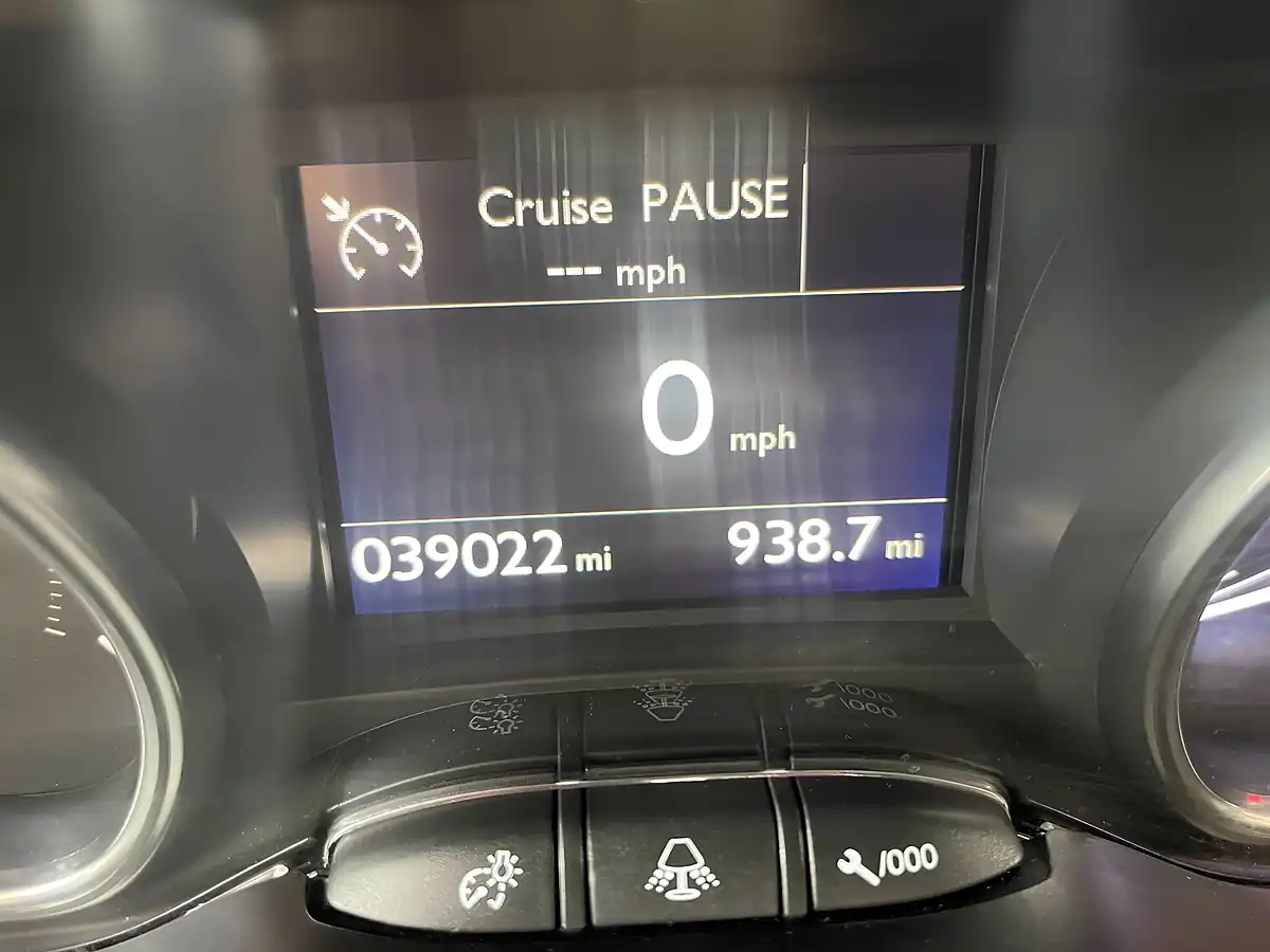 Used 2014 Peugeot 2008 Allure Blue - Interior and Exterior details 8