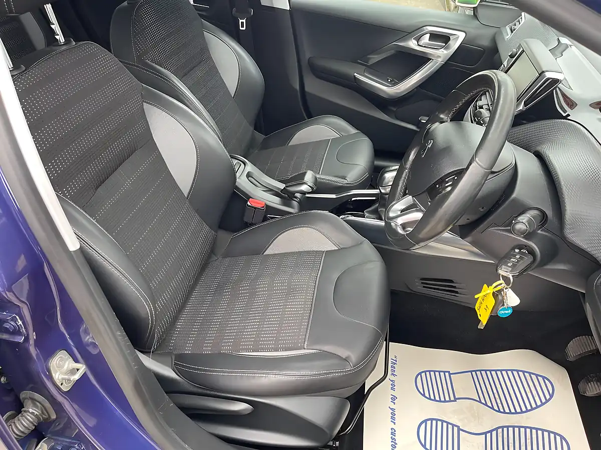 Used 2014 Peugeot 2008 Allure Blue - Interior and Exterior details 9