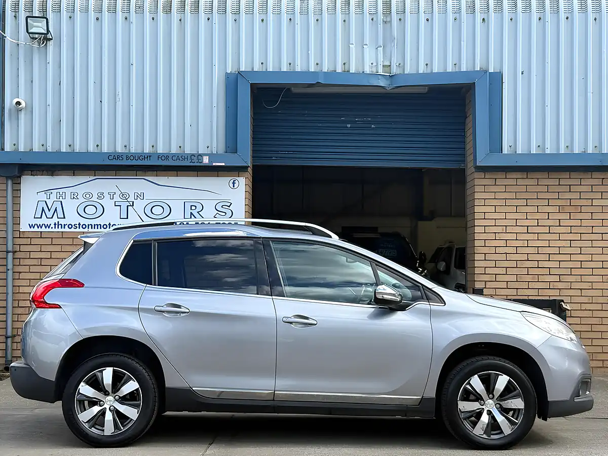 Used 2014 Peugeot 2008 Allure Grey - Interior and Exterior details 6