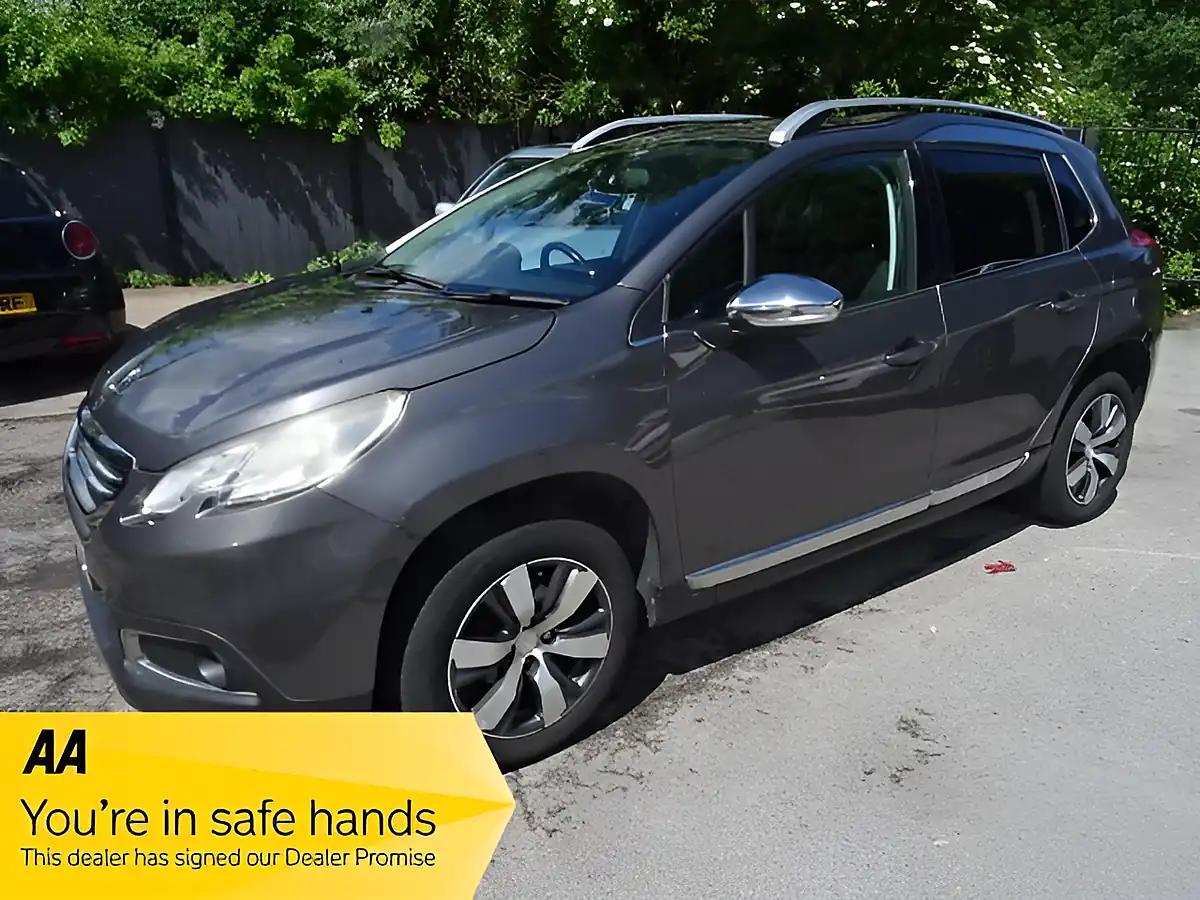 Used 2014 Peugeot 2008 Allure Grey - Front View