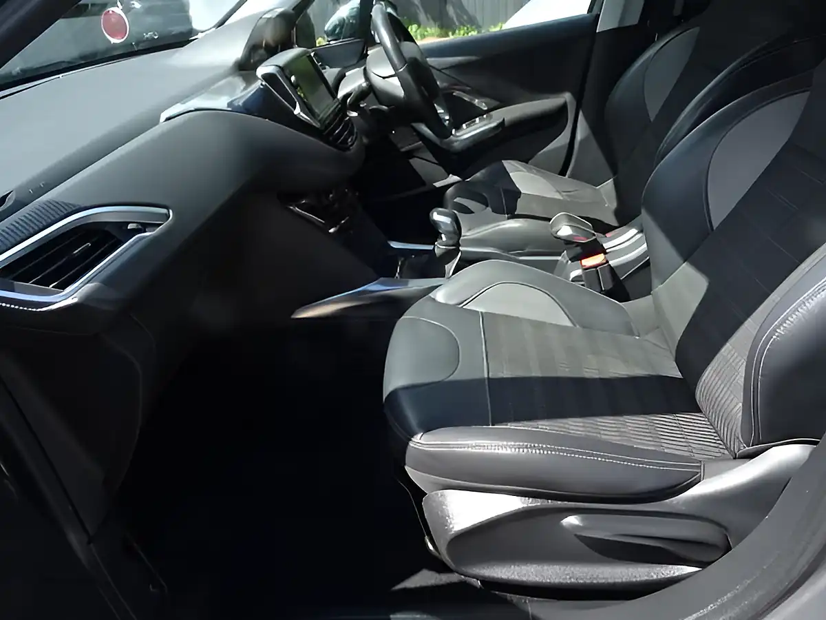 Used 2014 Peugeot 2008 Allure Grey - Interior and Exterior details 14