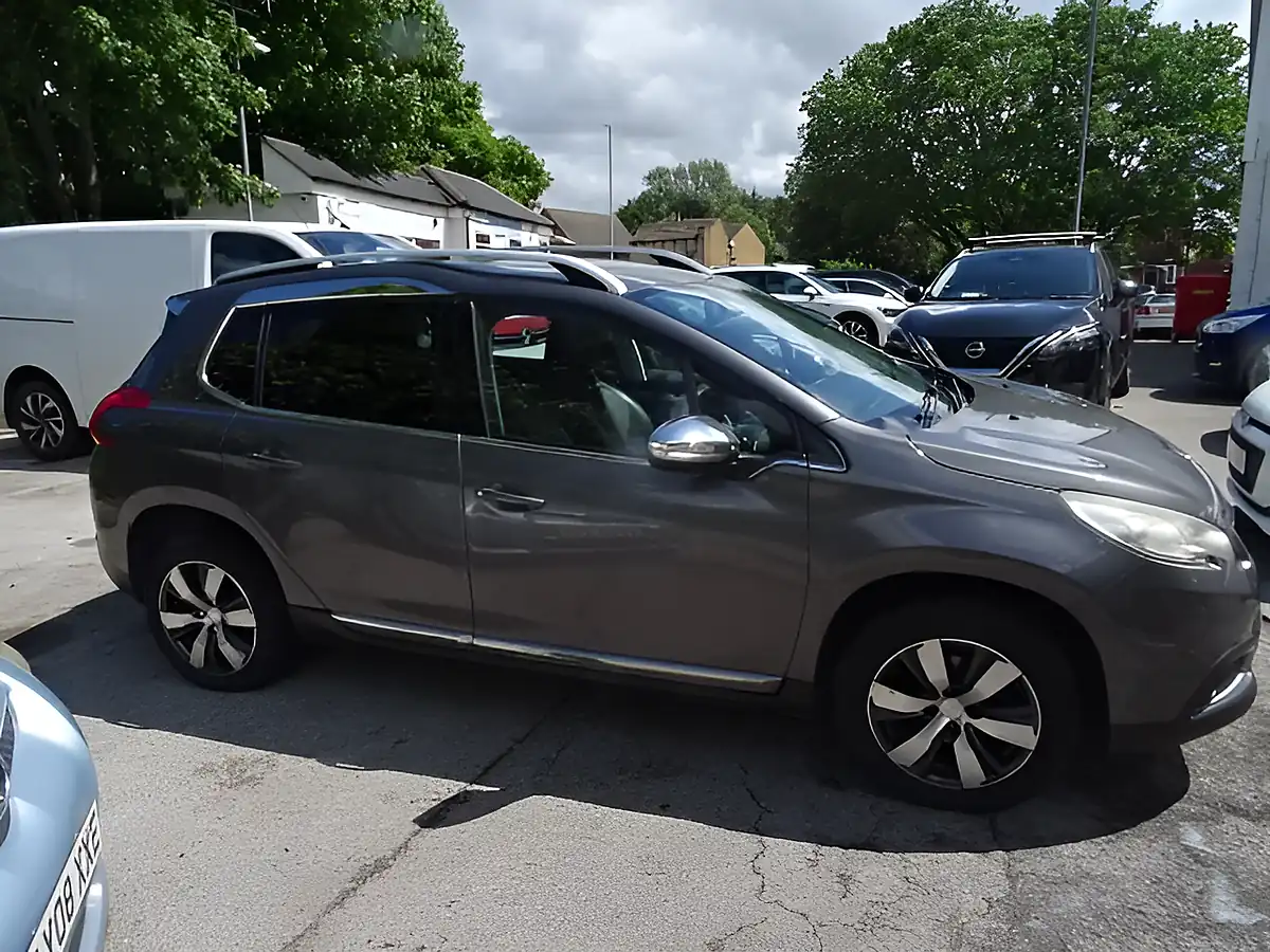 Used 2014 Peugeot 2008 Allure Grey - Interior and Exterior details 9