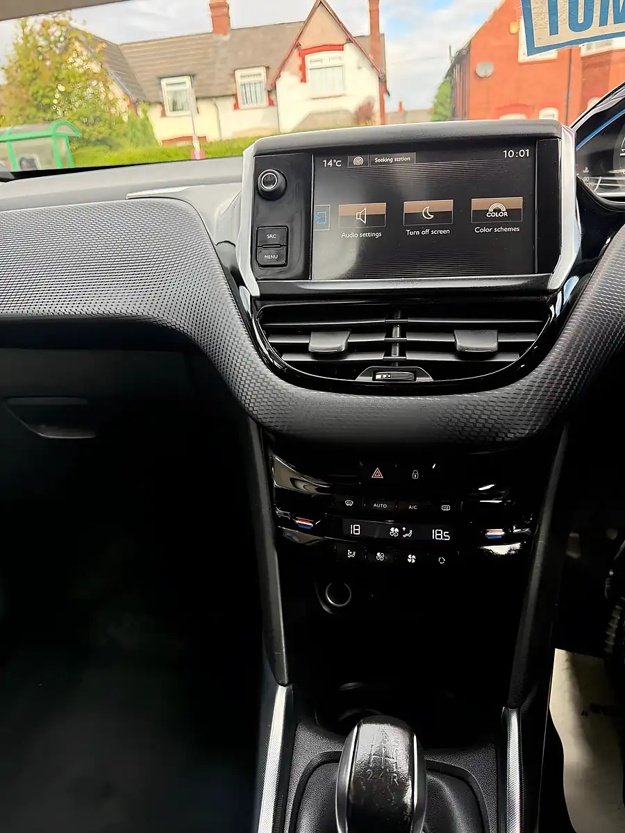 Used 2014 Peugeot 2008 Allure Grey - Interior and Exterior details 10