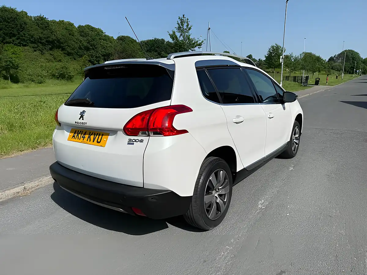 Used 2014 Peugeot 2008 Allure White - Interior and Exterior details 2