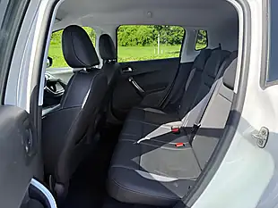 Used 2014 Peugeot 2008 Allure White - Interior and Exterior details 8