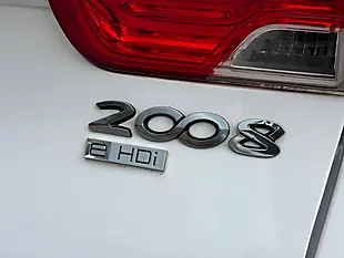 Used 2014 Peugeot 2008 Allure White - Interior and Exterior details 20