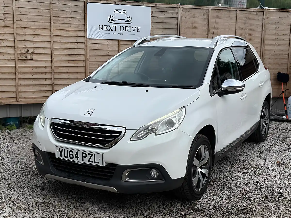 Used 2014 Peugeot 2008 Allure White - Interior and Exterior details 4
