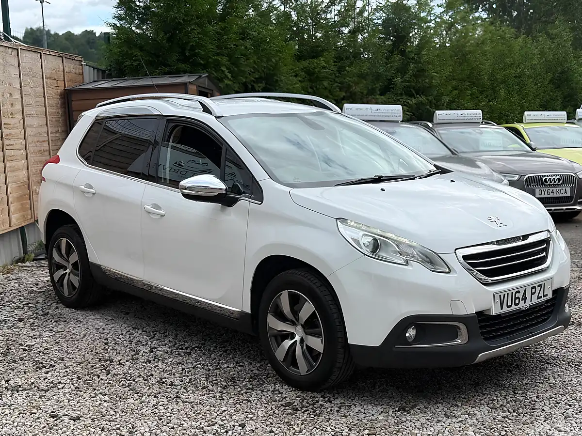 Used 2014 Peugeot 2008 Allure White - Interior and Exterior details 7