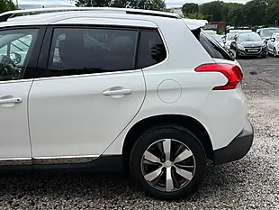 Used 2014 Peugeot 2008 Allure White - Interior and Exterior details 9