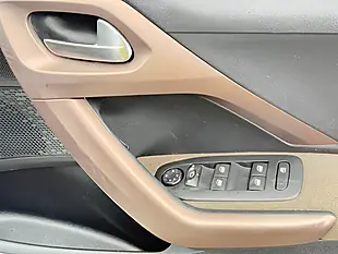 Used 2014 Peugeot 2008 Allure White - Interior and Exterior details 12