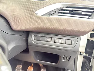 Used 2014 Peugeot 2008 Allure White - Interior and Exterior details 13
