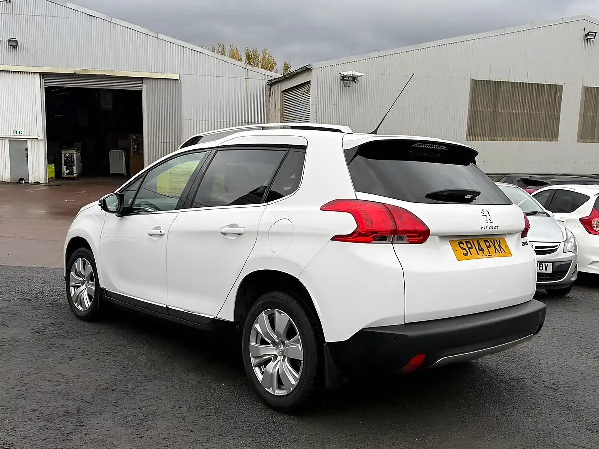 Used 2014 Peugeot 2008 Allure White - Interior and Exterior details 15