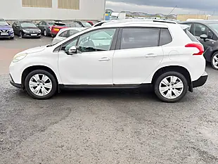 Used 2014 Peugeot 2008 Allure White - Interior and Exterior details 17