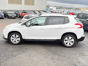 Used 2014 Peugeot 2008 Allure White - Interior and Exterior details 18
