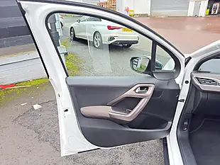 Used 2014 Peugeot 2008 Allure White - Interior and Exterior details 19