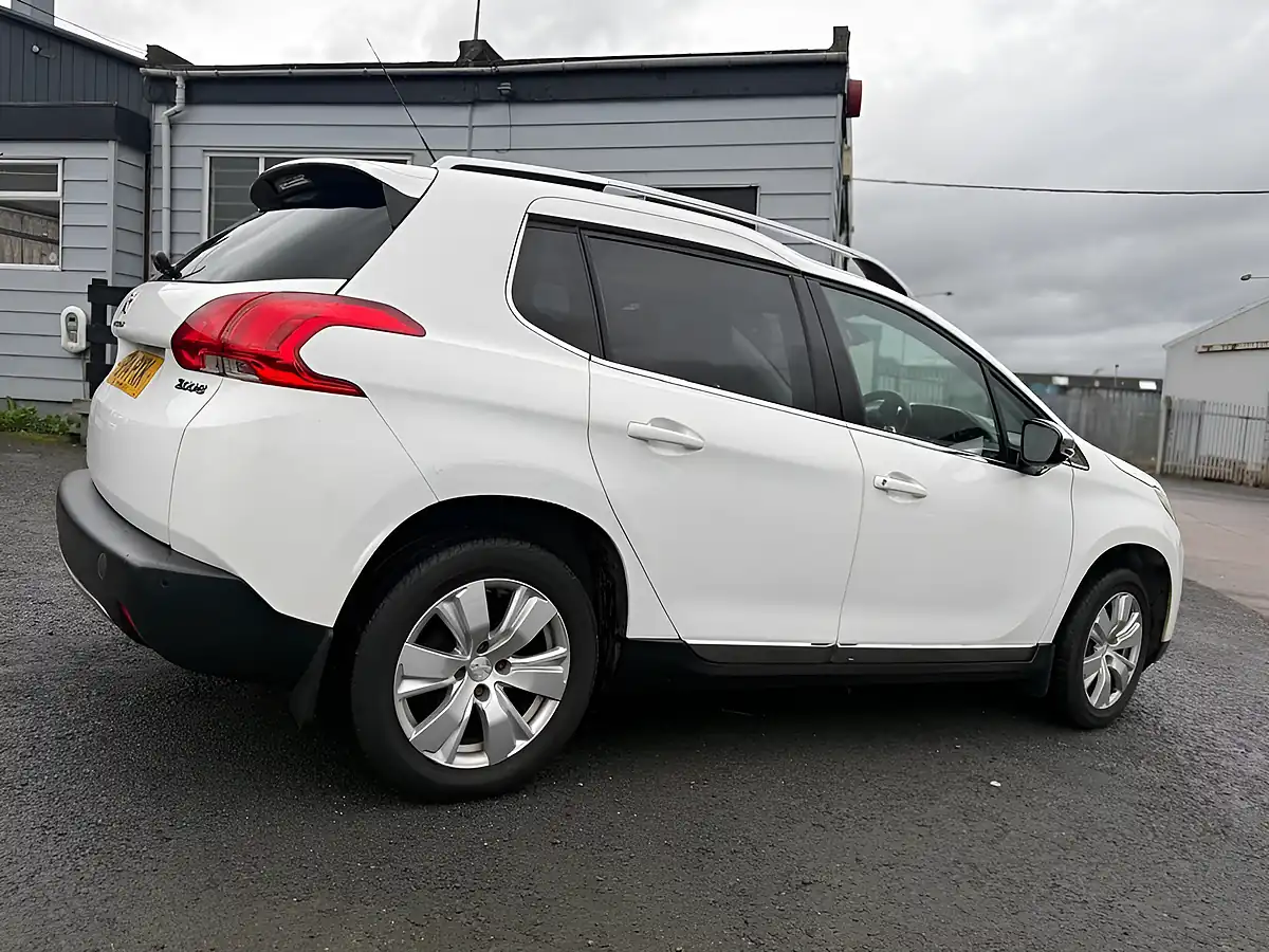 Used 2014 Peugeot 2008 Allure White - Interior and Exterior details 2
